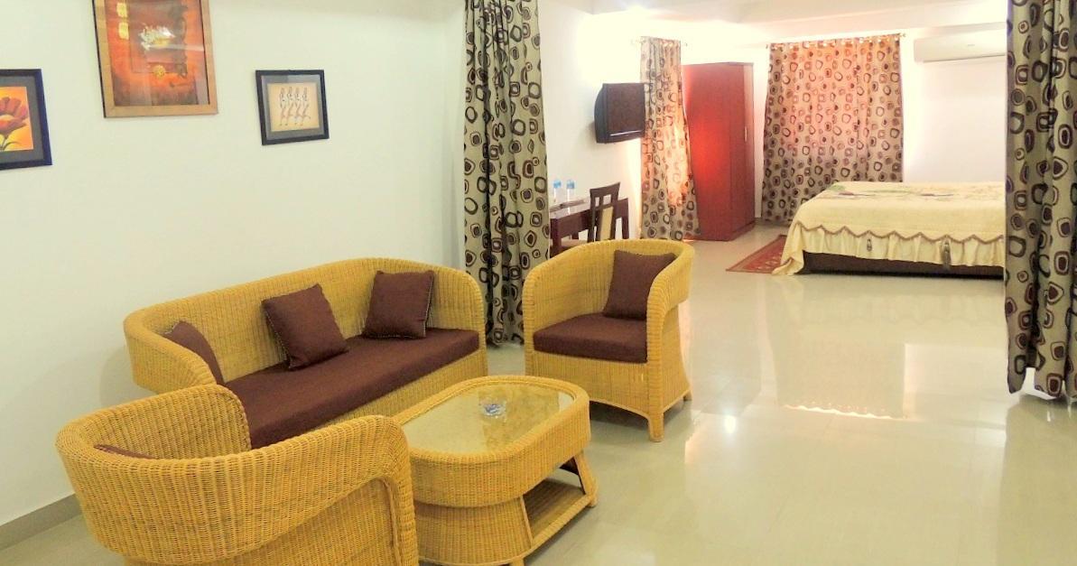 Отель Aroma Residency Tinsukia Экстерьер фото