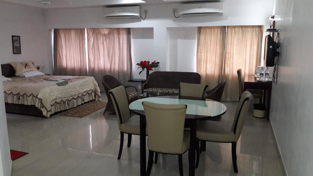 Отель Aroma Residency Tinsukia Экстерьер фото