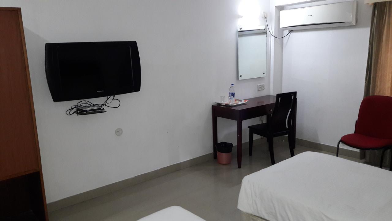 Отель Aroma Residency Tinsukia Экстерьер фото